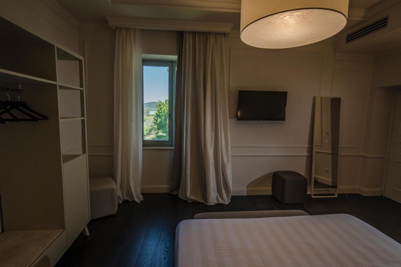 Isola Polvese Resort Castiglione del Lago Zewnętrze zdjęcie