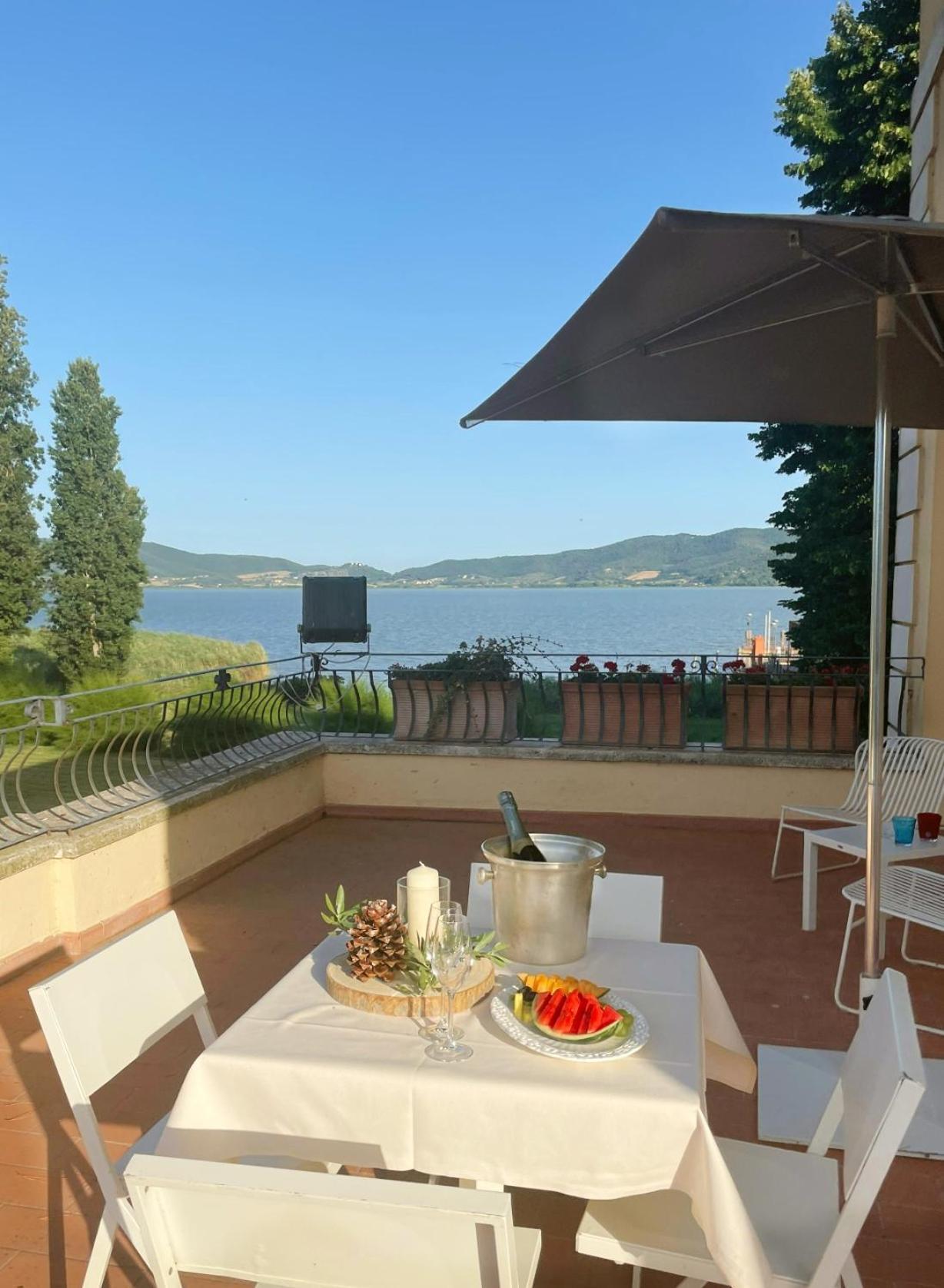 Isola Polvese Resort Castiglione del Lago Zewnętrze zdjęcie